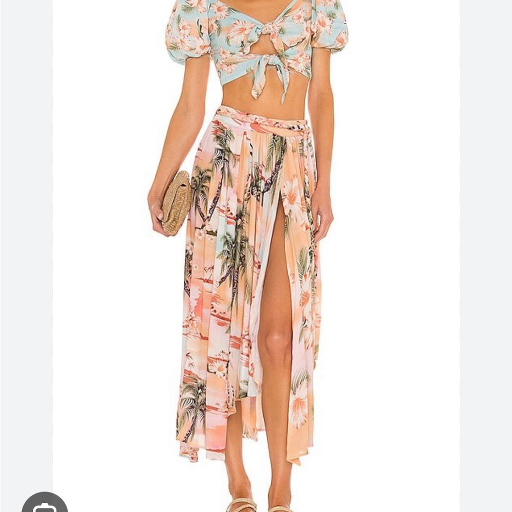 Agua Bendita Kaylee layered Skit